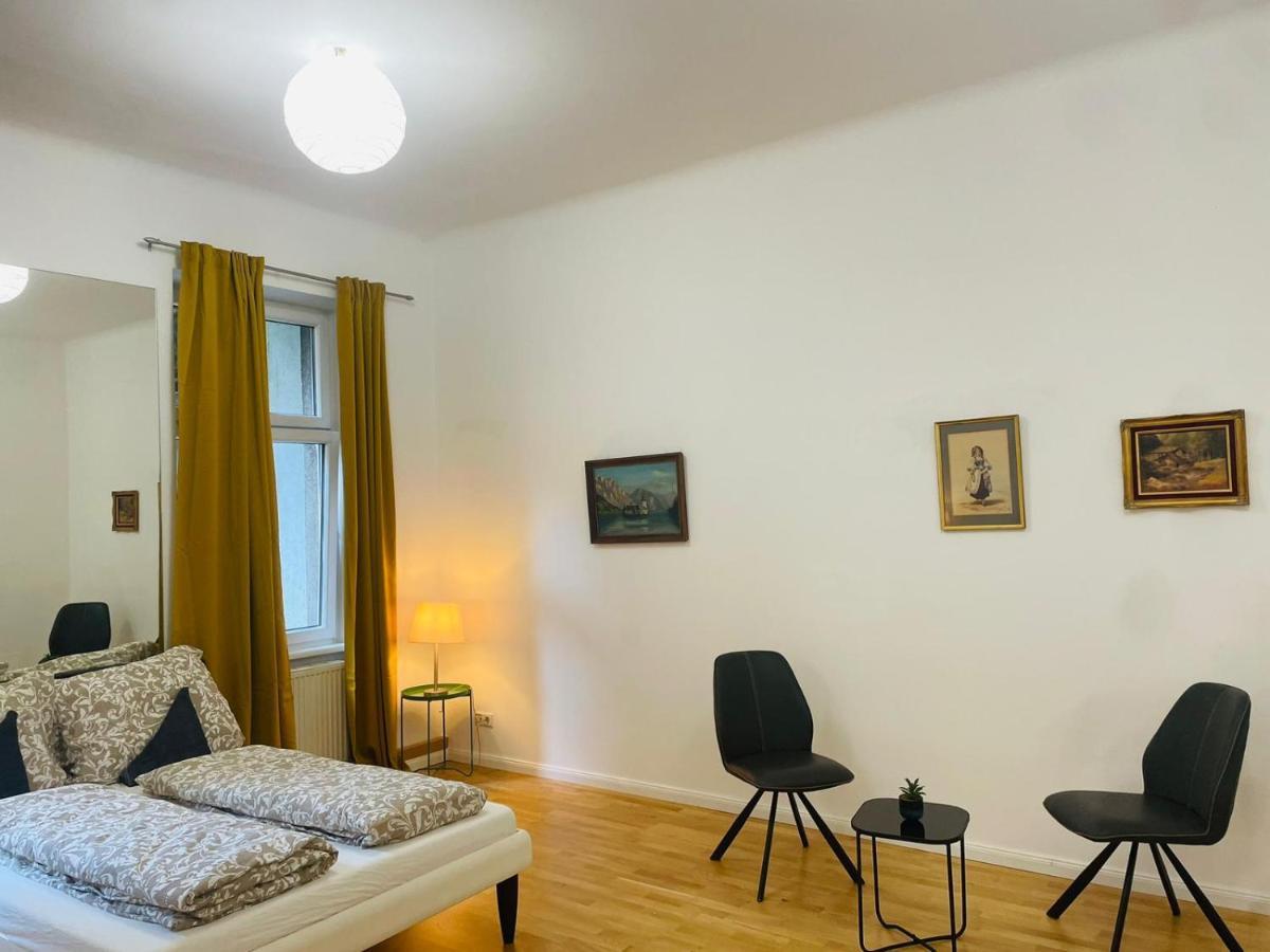 Direct Center-privat Rooms-5 Minutes Mariahilferstrasse Privatunterkunft