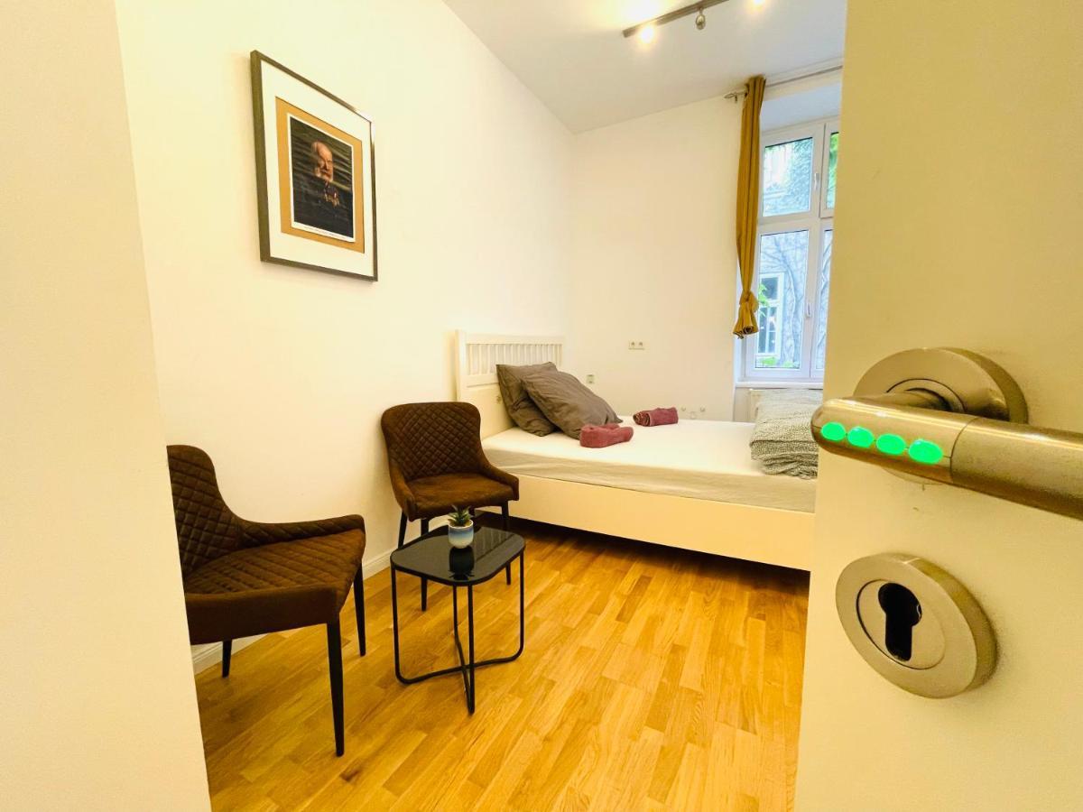 Privatunterkunft Direct Center-privat Rooms-5 Minutes Mariahilferstrasse *