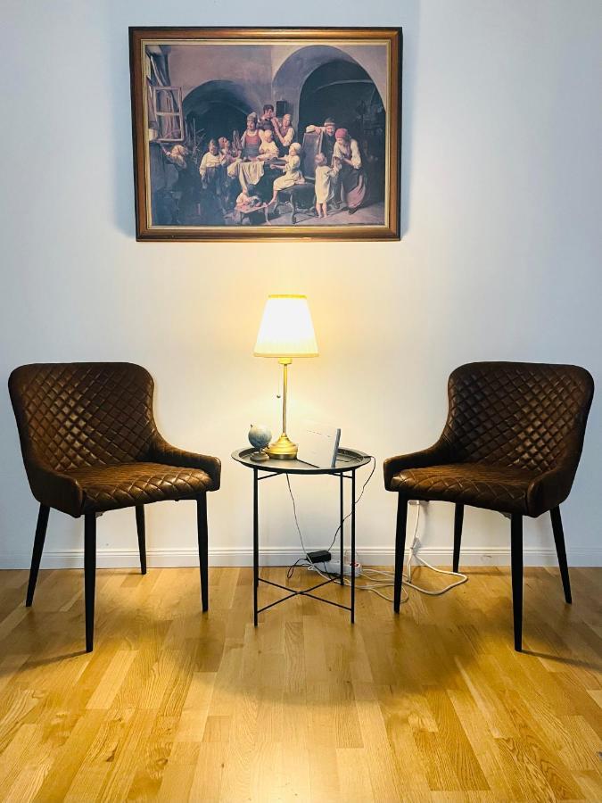 Direct Center-privat Rooms-5 Minutes Mariahilferstrasse Privatunterkunft *